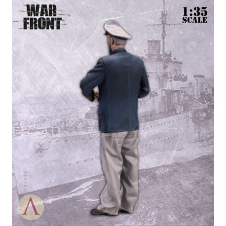 SW35-037 U-BOAT COMMANDER-1643776959.jpg