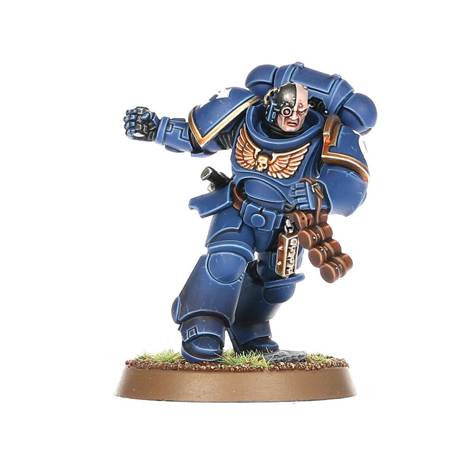 (200A) SPACE MARINES: ASSAULT INTERCESSORS-1735925840-7VdCE.jpg