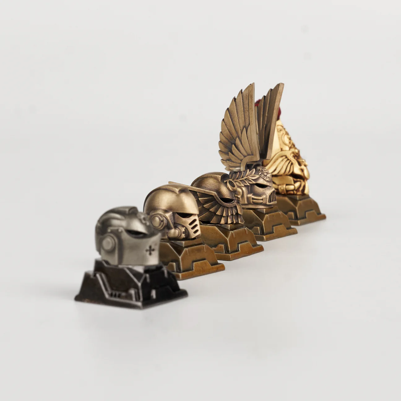 (STARFORGED) Lion Helmet Keycap-1738326914-mGrjn.webp