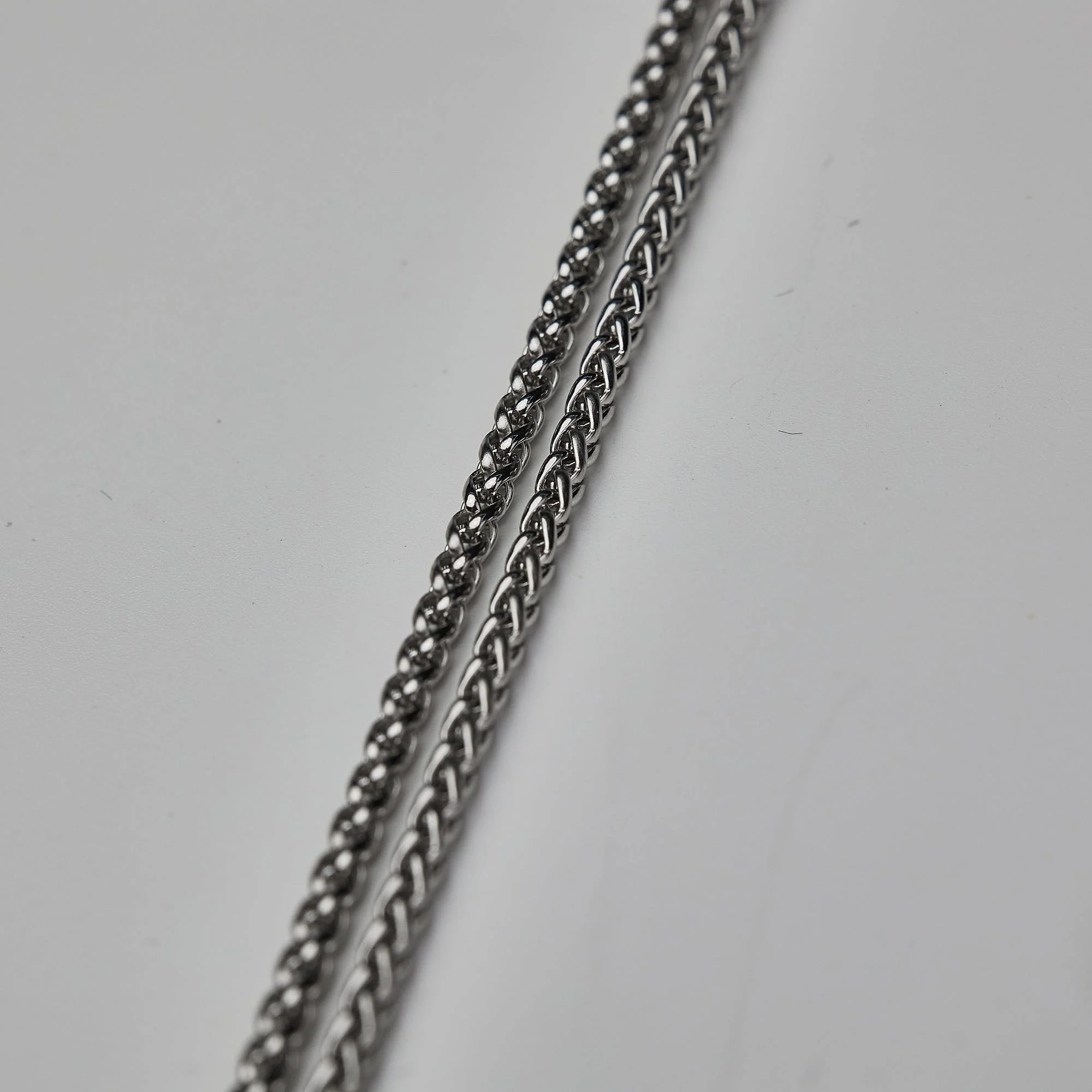 (STARFORGED) Starstele of Dominion (Steel Chain)-1738396191-ICmPb.webp