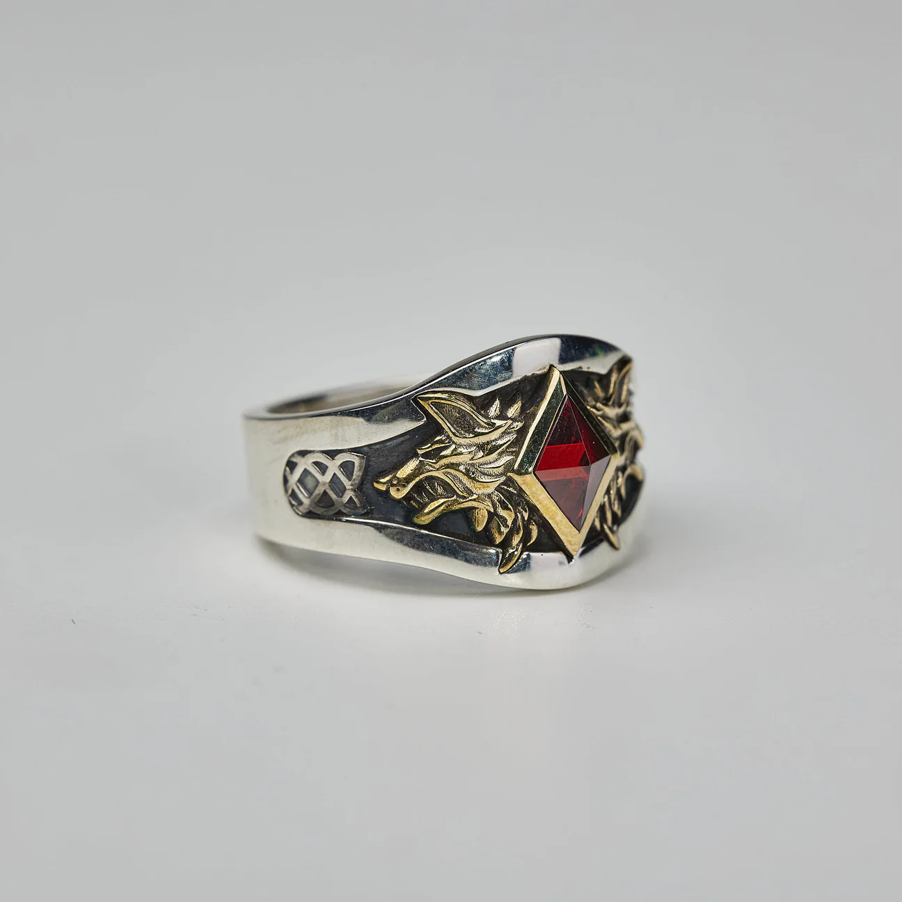 (STARFORGED) Ring of Russ (RED)-1738396862-ZPaqT.webp