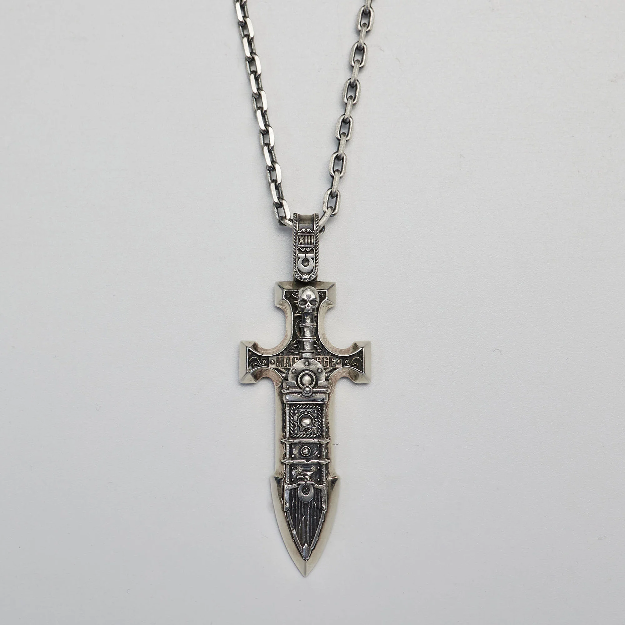 (STARFORGED) Gladius Incandor Silver Chain-1738416228-rIWRi.webp