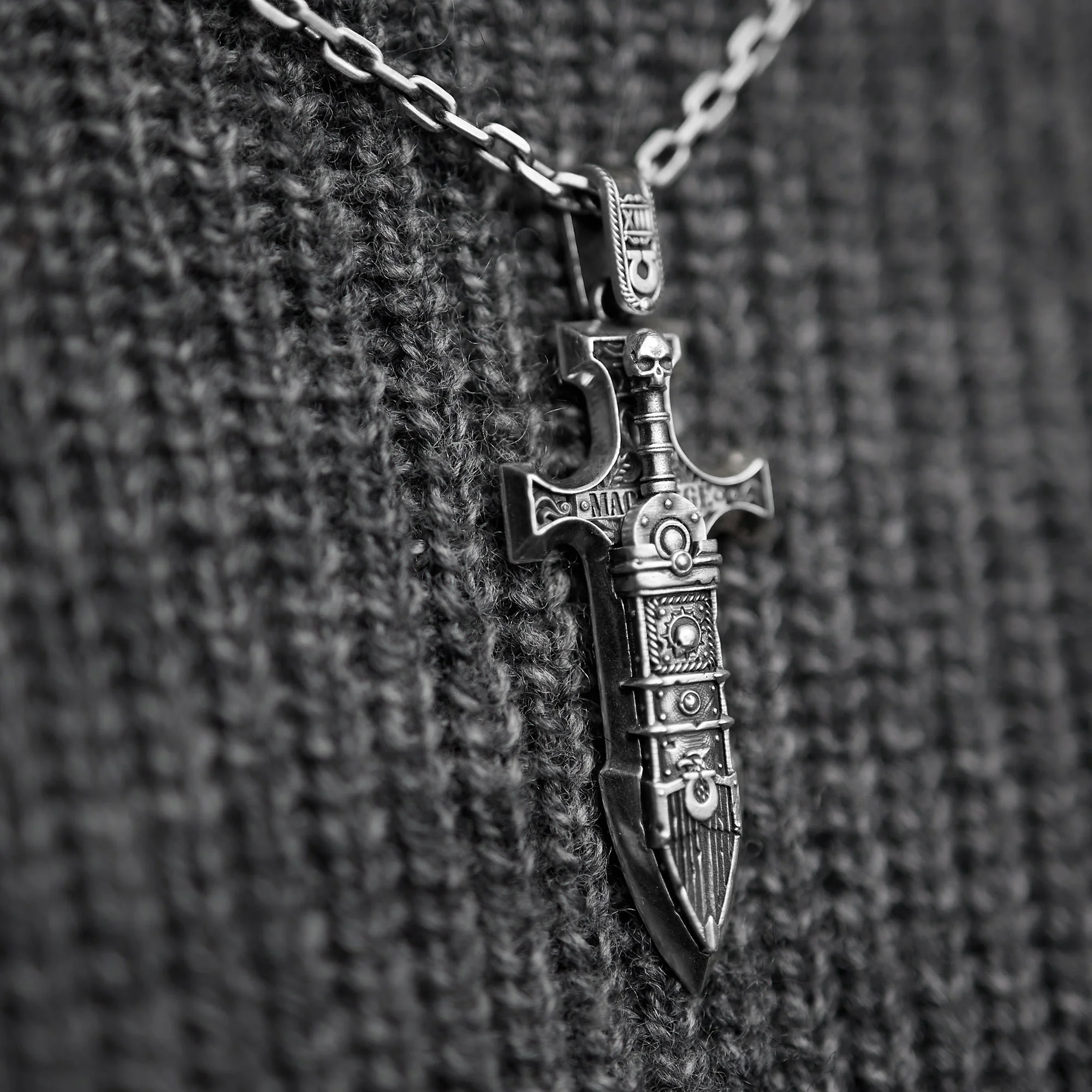 (STARFORGED) Gladius Incandor Silver Chain-1738416231-FIRAS.webp