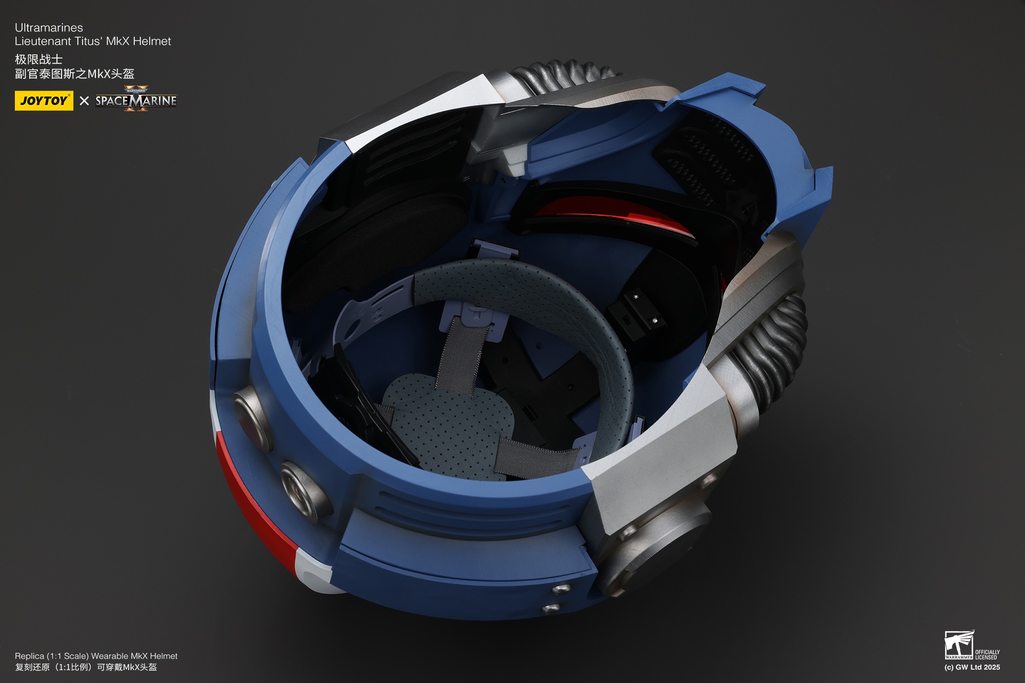 (JOYTOY) Ultramarines Lieutenant Titus' MKX Helmet & Display Stand JT01697-1757600895-PwK28.jpg
