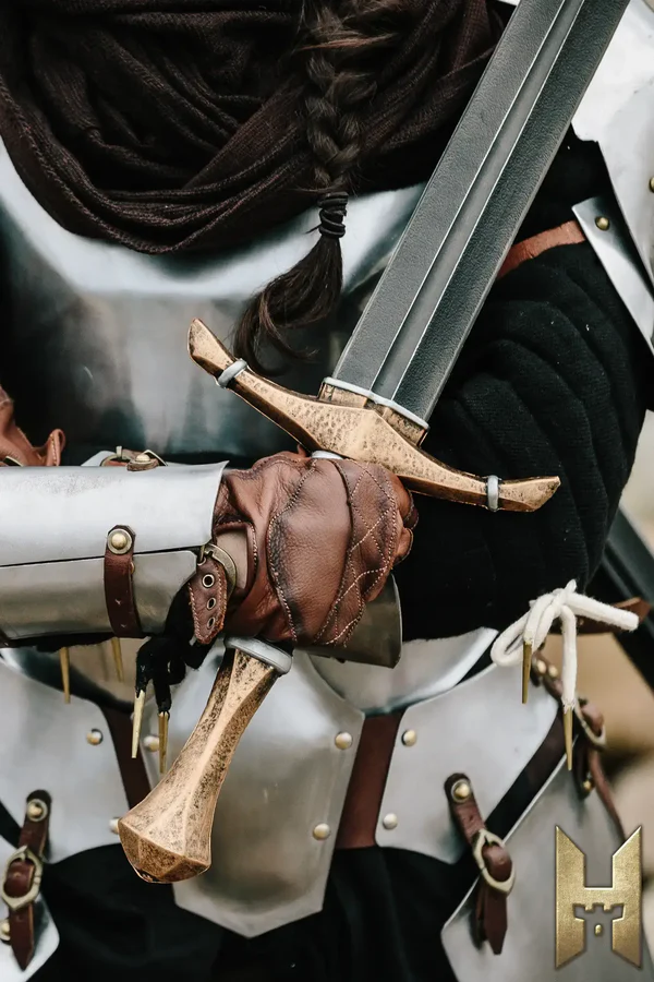 (Epic Armoury) Foam: Bastard Sword Gold - 96 cm-1779880539-xKckd.webp