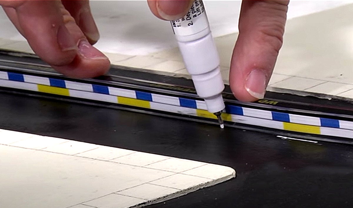 (WOODLAND SCENICS) ROAD STRIPING PEN – WHITE C1291-1779984705-LBqe0.jpg